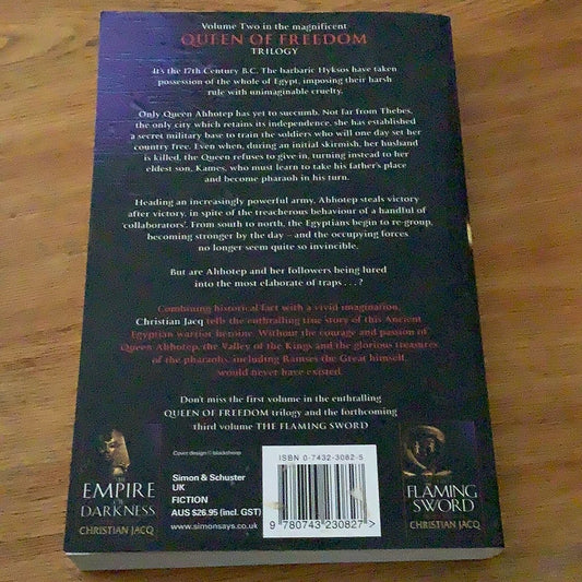 War of the crowns. Christian Jacq. 2002.