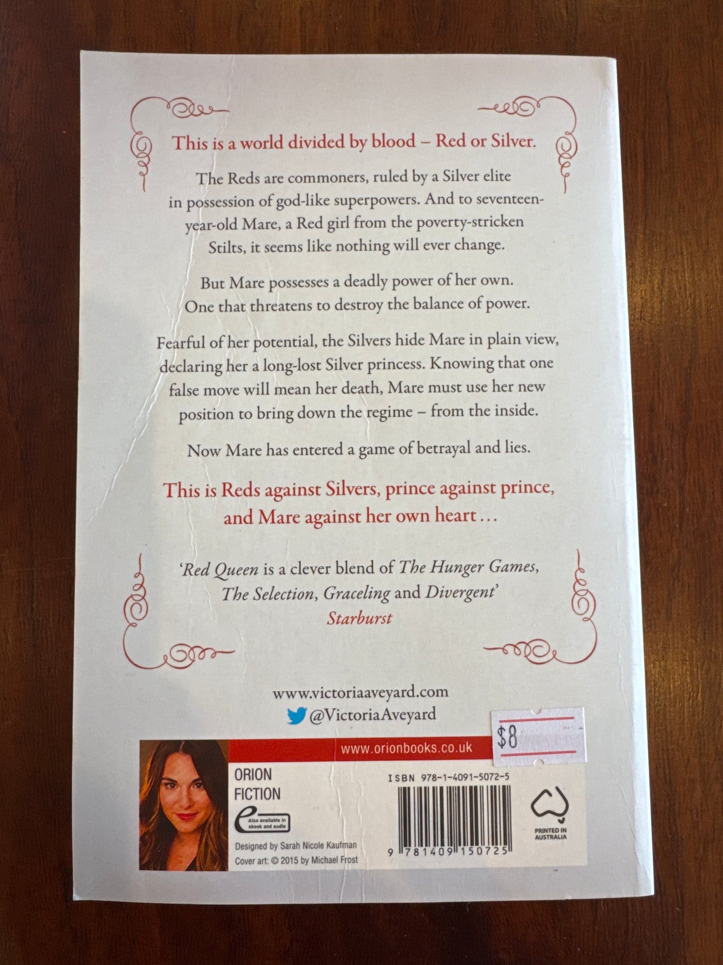 Red queen. Victoria Aveyard. 2015.