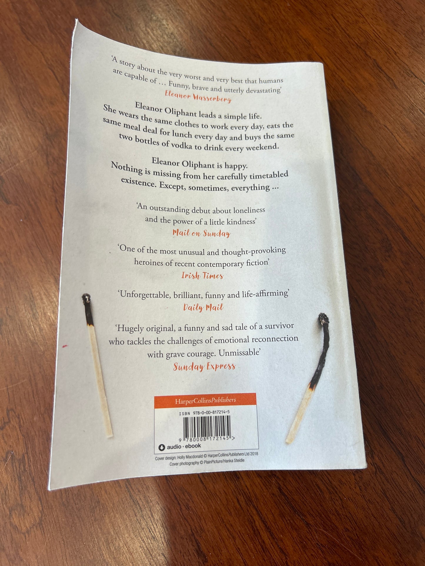 Eleanor Oliphant is completely fine. Gail Honeyman. 2018.