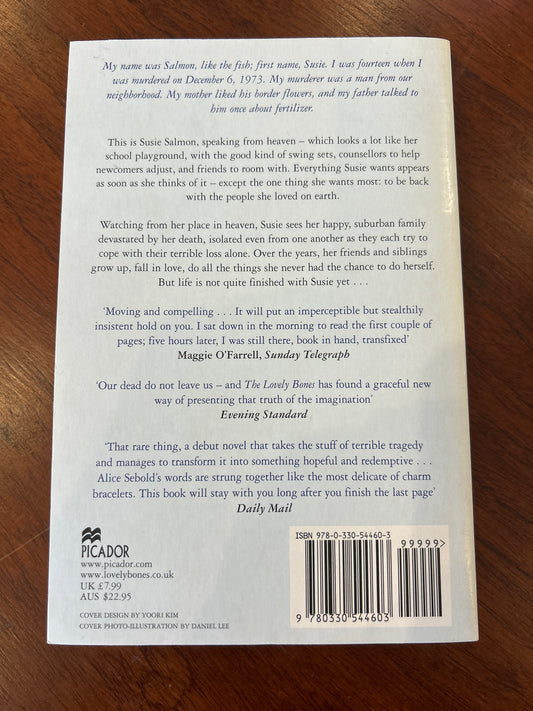 Lovely bones. Alice Sebold. 2011.