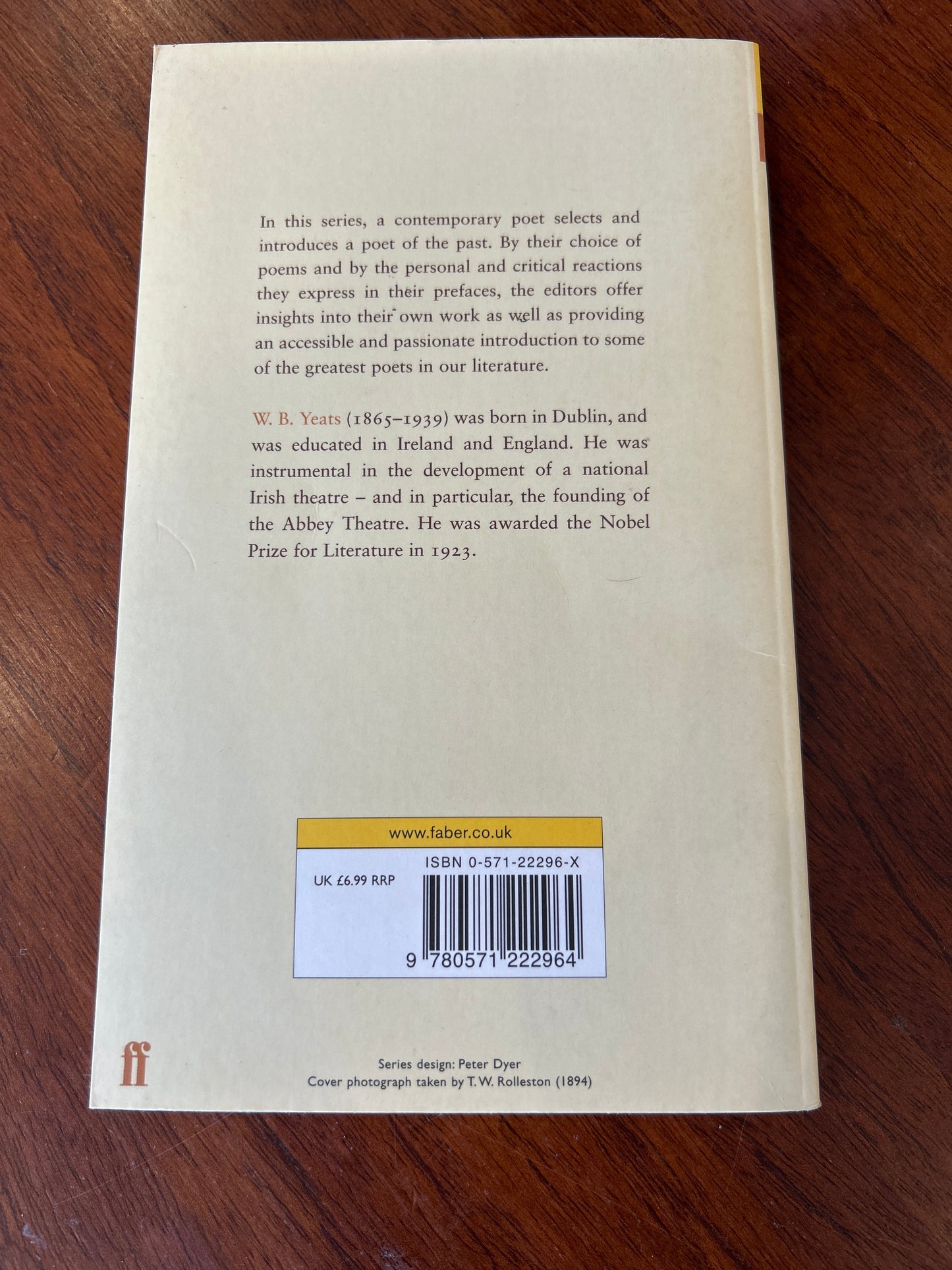 W. B. Yeats poems selected by Seamus Heaney. 2000.
