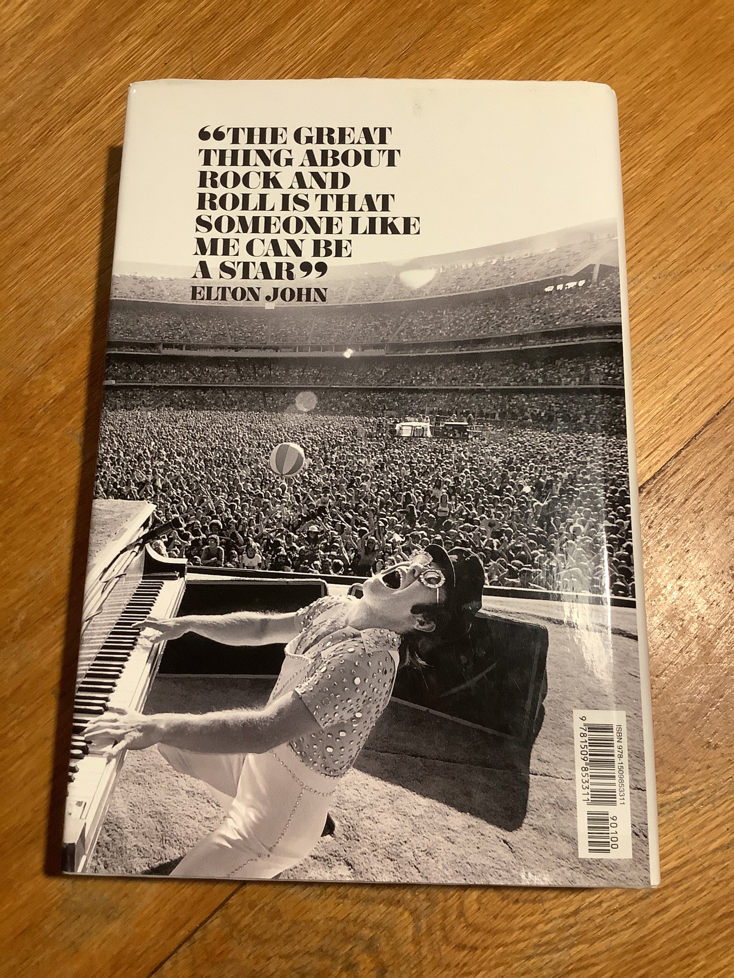 Me. Elton John. 2019.