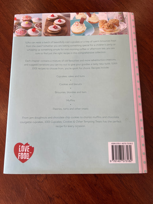 1001 cupcakes, cookies & other tempting treats. Susanna Tee. 2010.