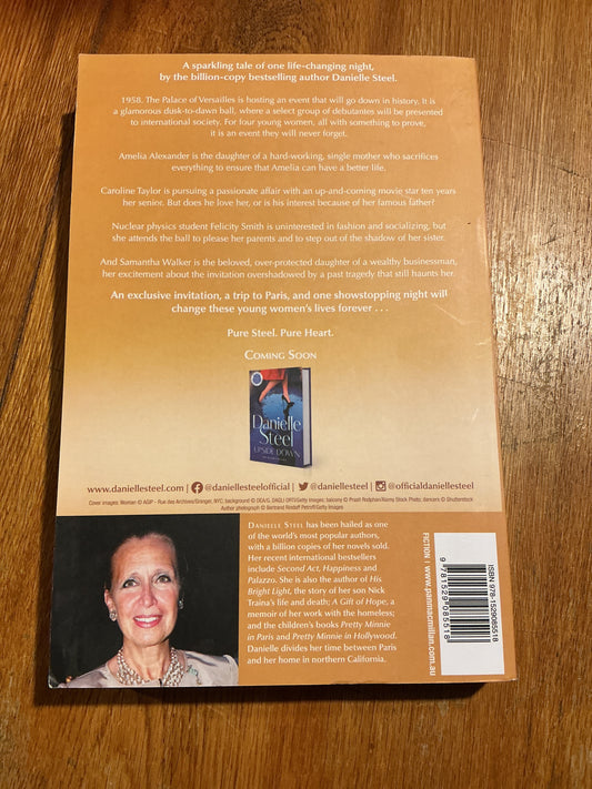 Ball at Versailles. Danielle Steel. 2023.