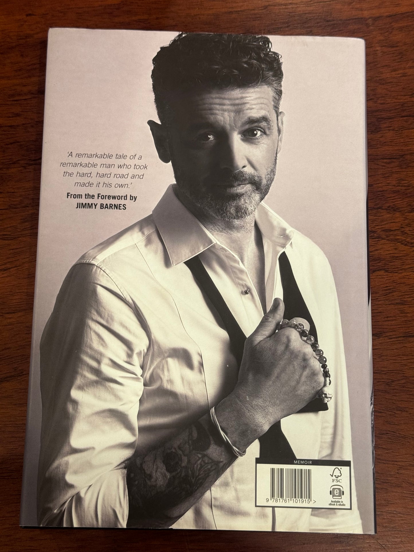 Last shot: a coming-of-age memoir of addiction, ambition and redemption. Jock Zonfrillo. 2021.