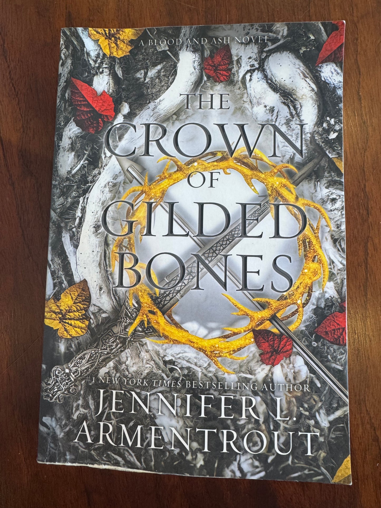 Crown of Guilded Bones. Jennifer L. Armentrout. 2021.