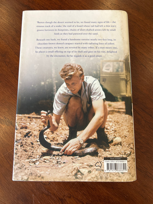 Journeys to the other side of the world: further adventures of a young naturalist. David Attenborough. 2018.