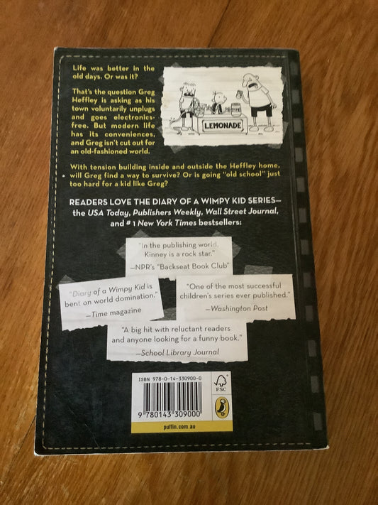 Diary of a wimpy kid 10: old school . Jeff Kinney. 2015.