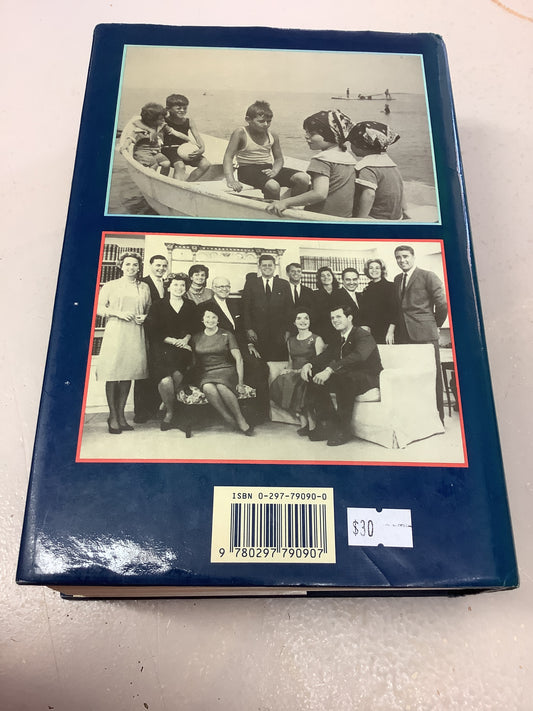 Fitzgeralds and the Kennedys. Doris Kearns Goodwin. 1987.