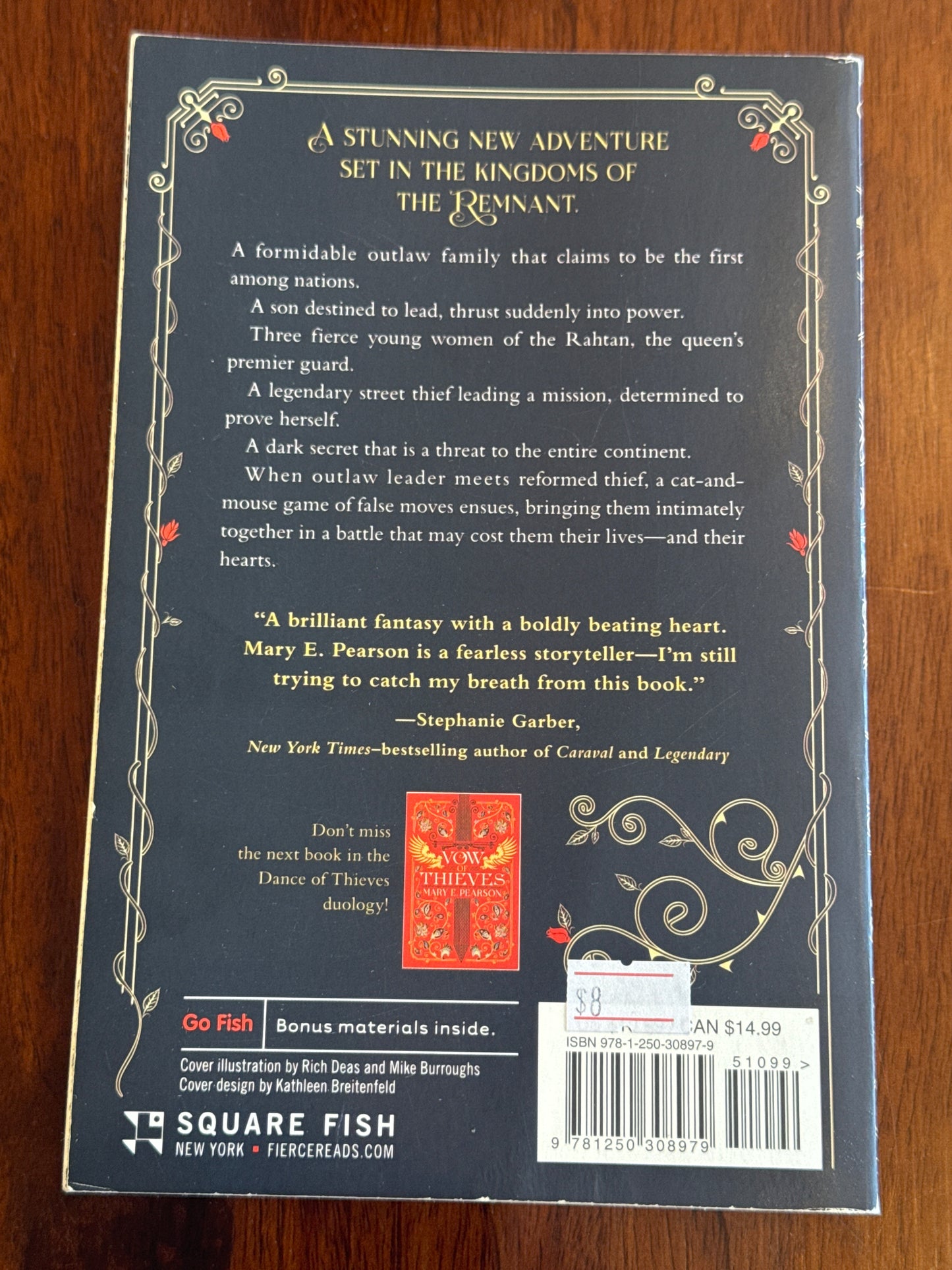 Dance of Thieves. Mary E. Pearson.