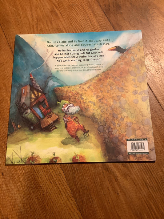 Mo and Crow. Jo Kasch and Jonathan Bentley. 2022.