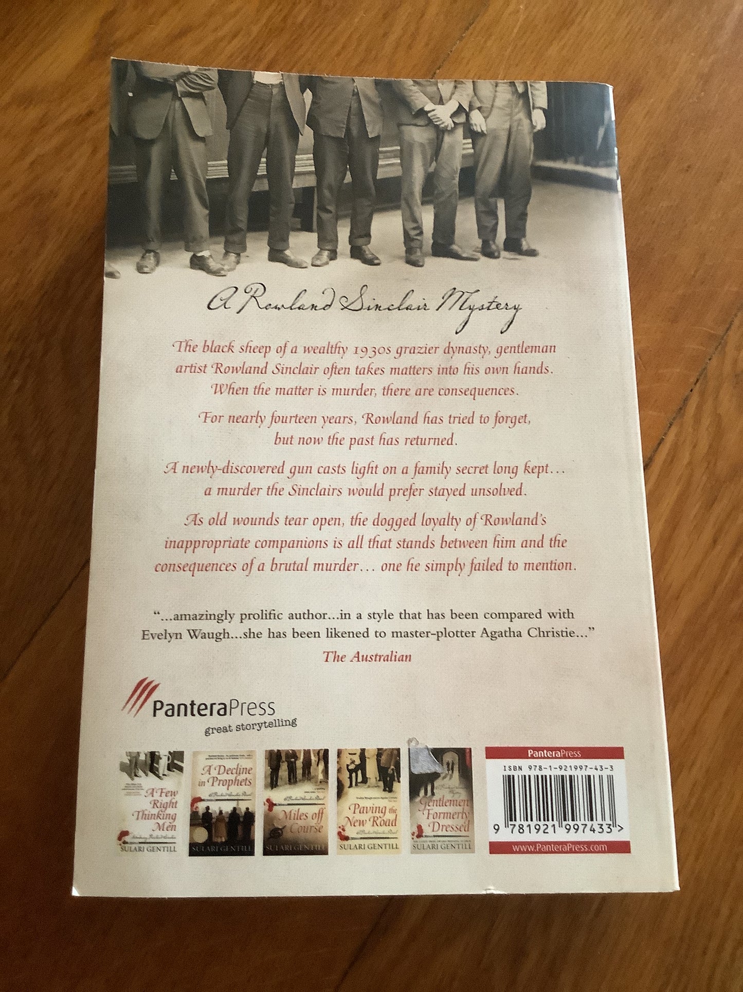 Murder unmentioned. Sulari Gentill. 2014.