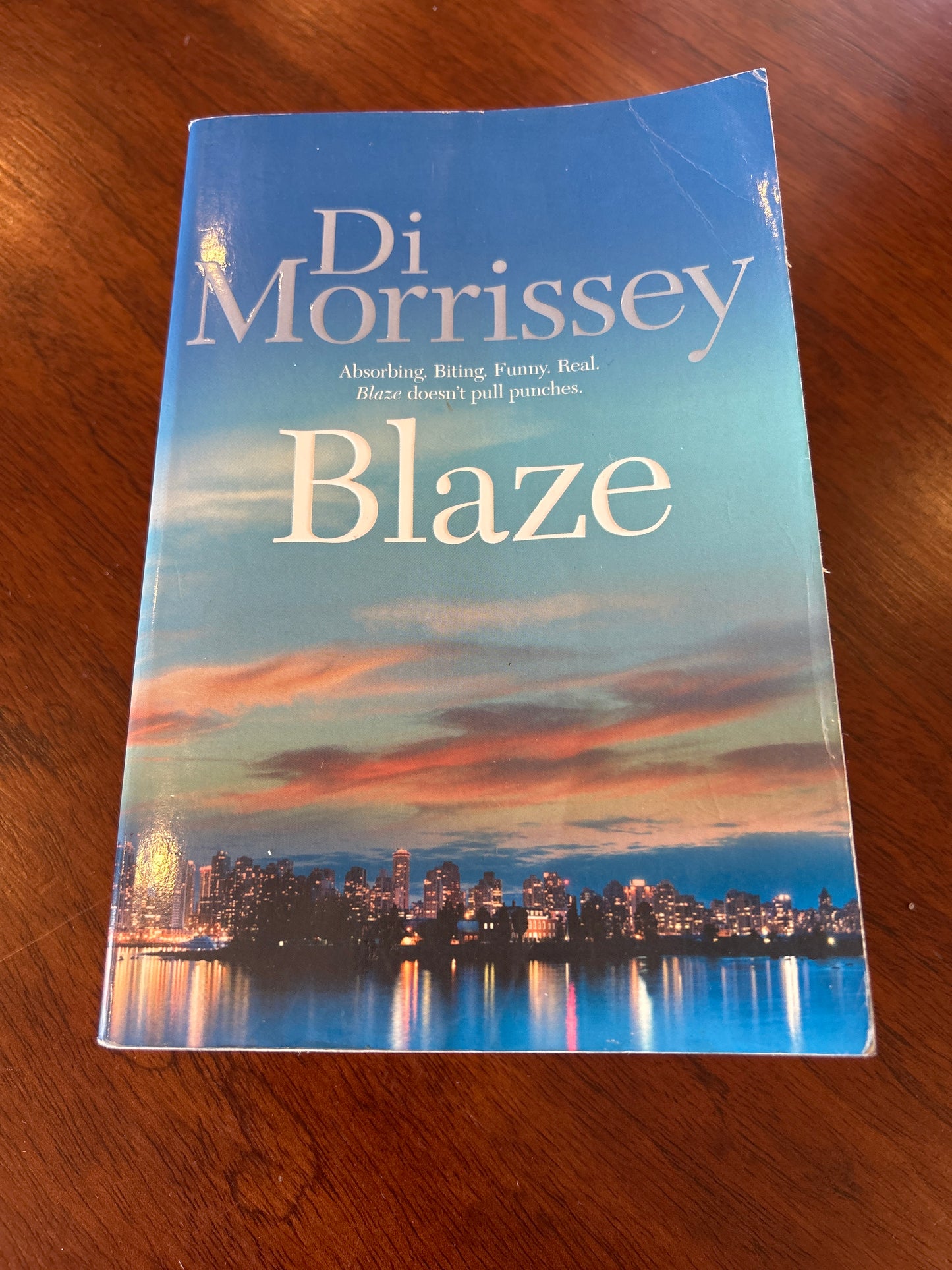 Blaze. Di Morrissey. 2008.