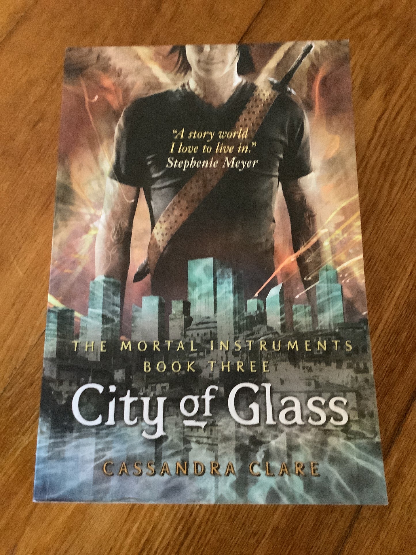 City of glass. Cassandra Clare. 2009.