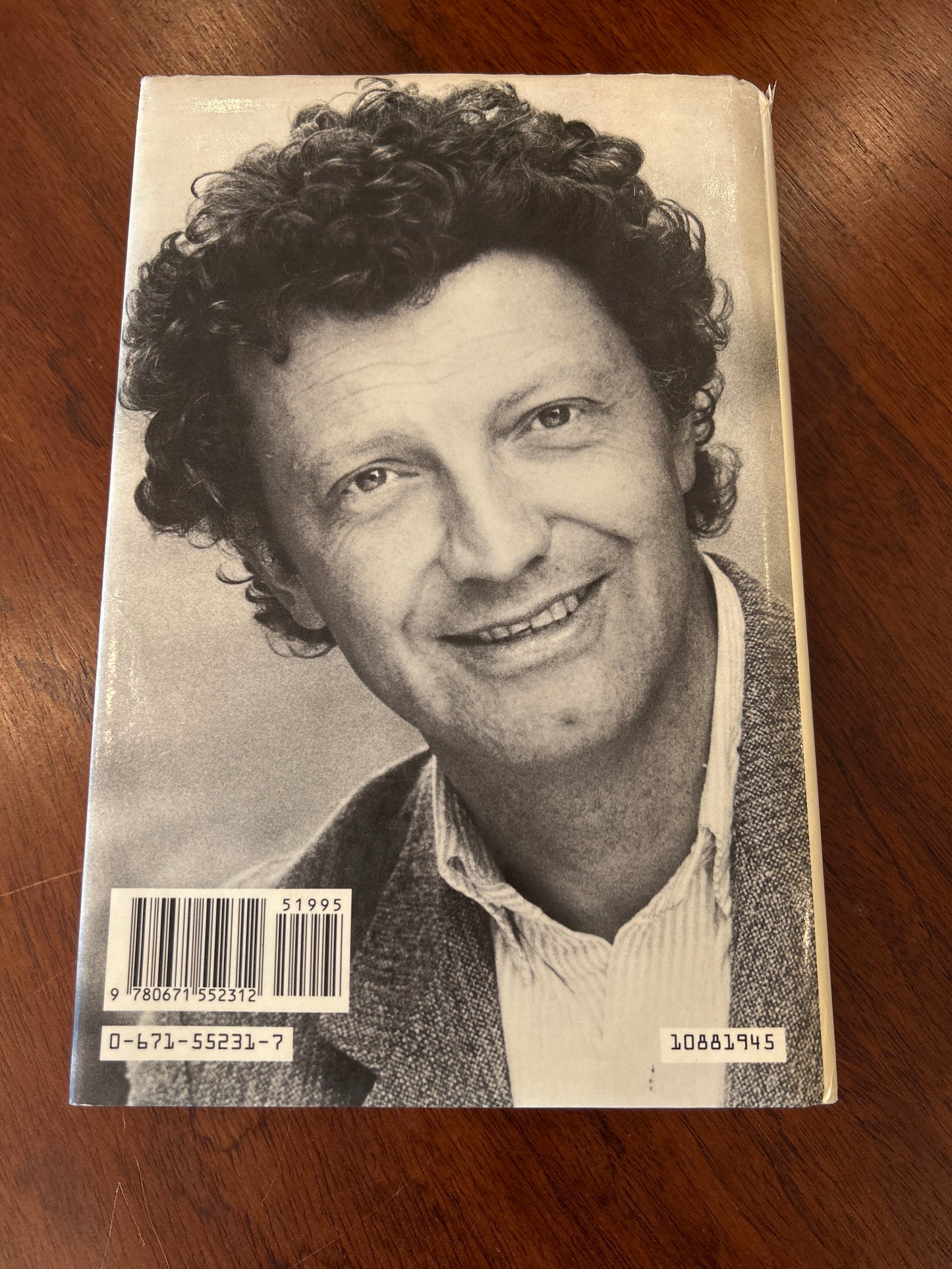 Shah’s last ride. William Shawcross. 1988.