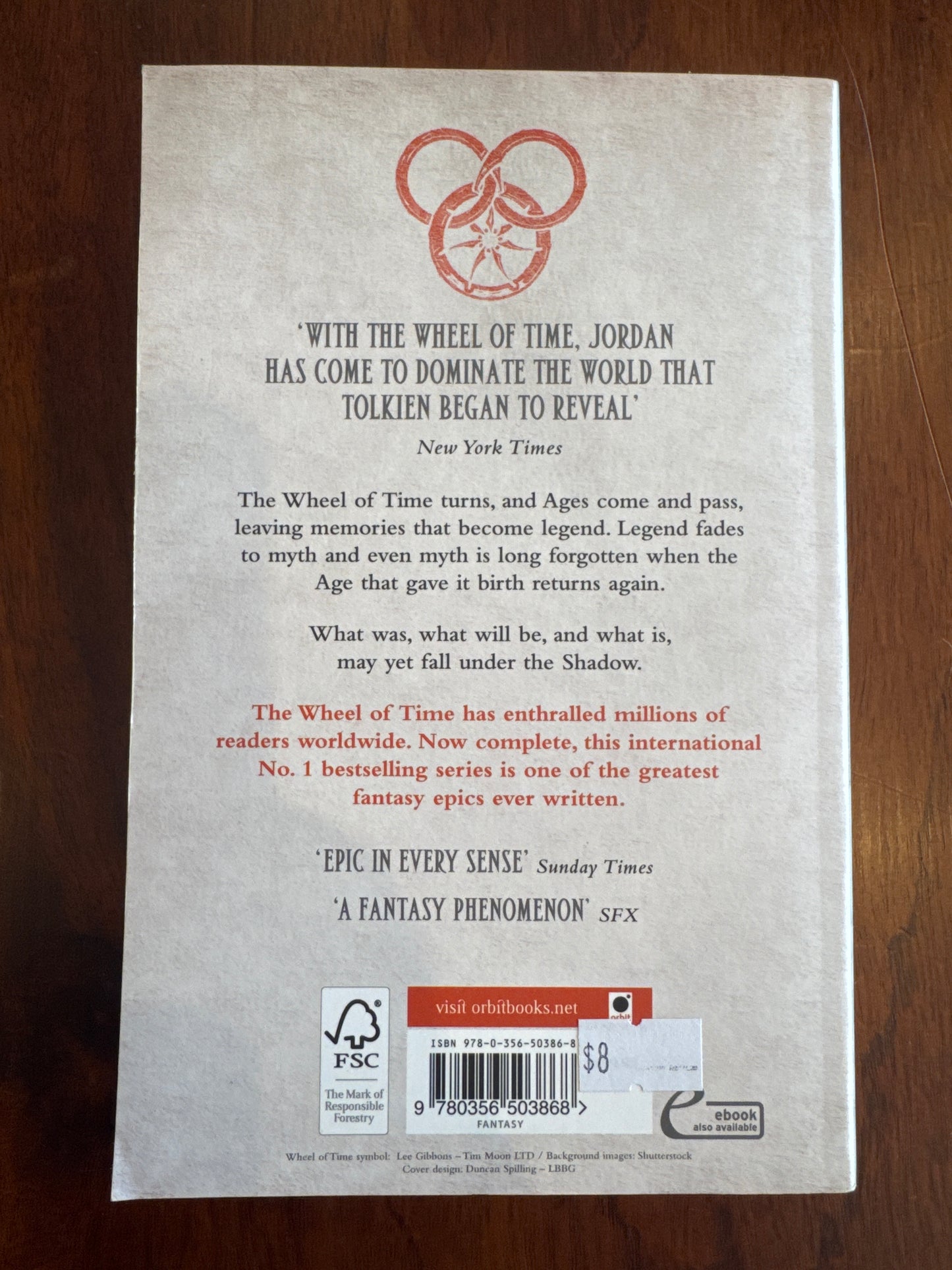 Fires of heaven. Robert Jordan. 2014.