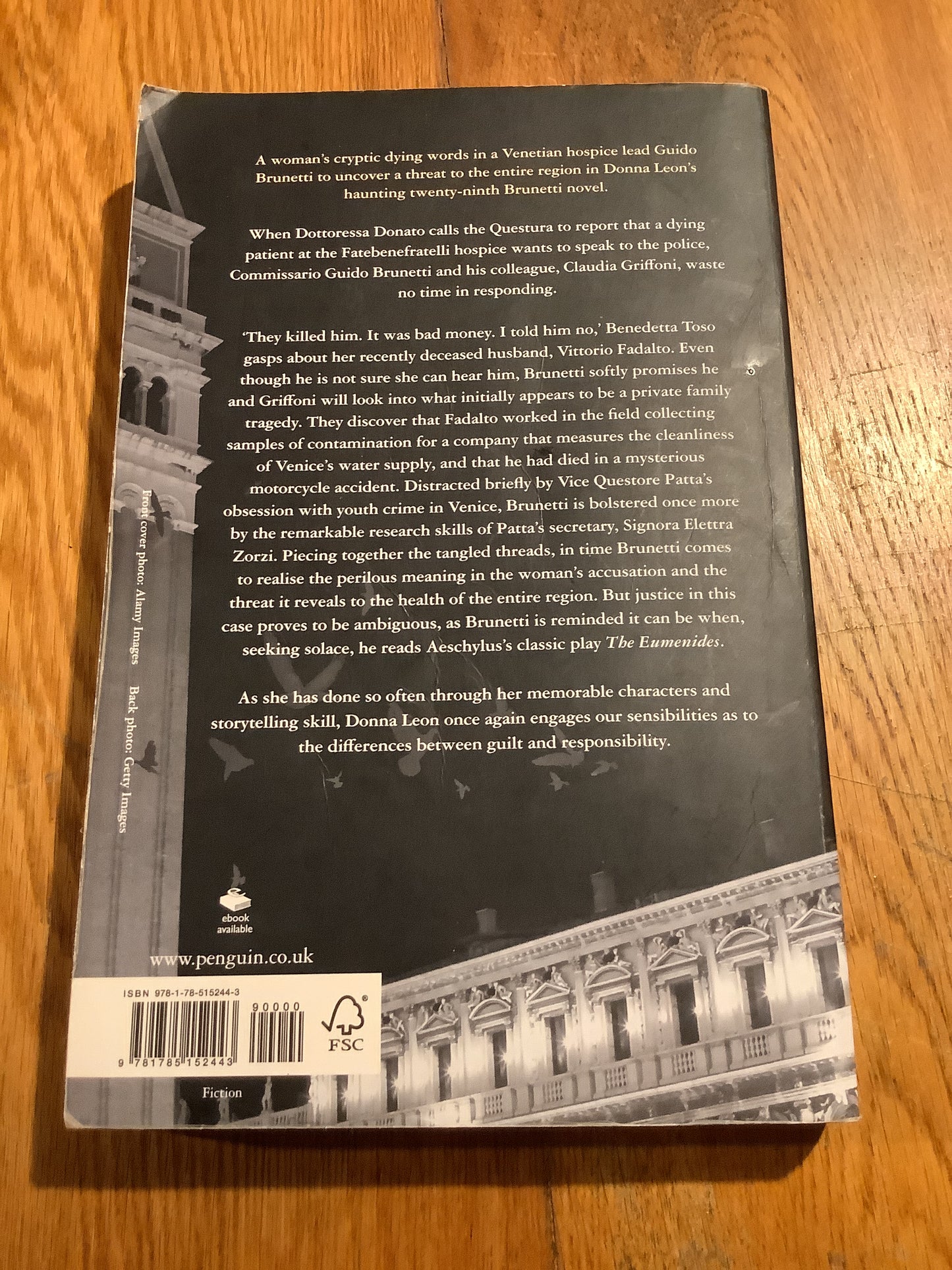 Trace elements. Donna Leon. 2020.