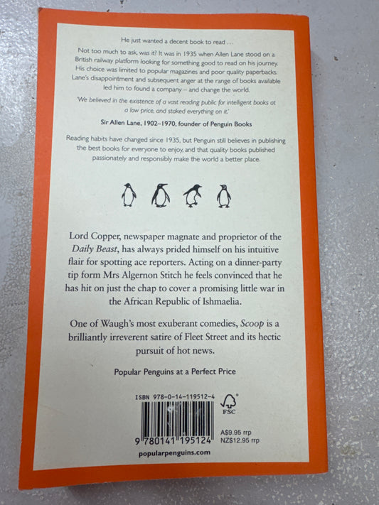 Scoop. Evelyn Waugh. 2010.