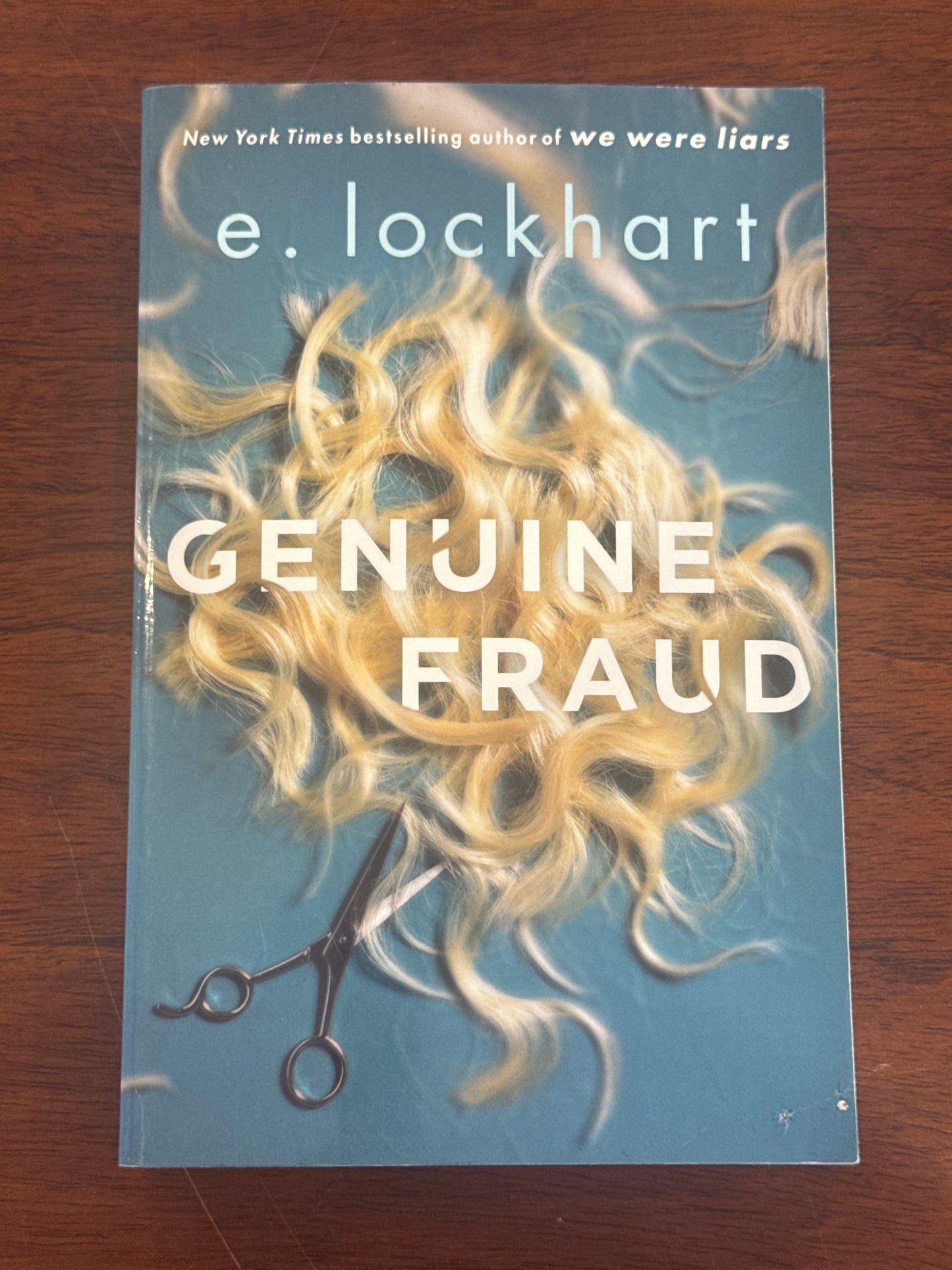 Genuine Fraud. E. Lockhart. 2017.