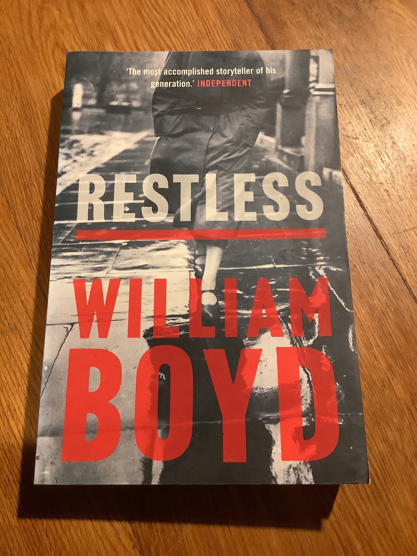 Restless. William Boyd. 2006.