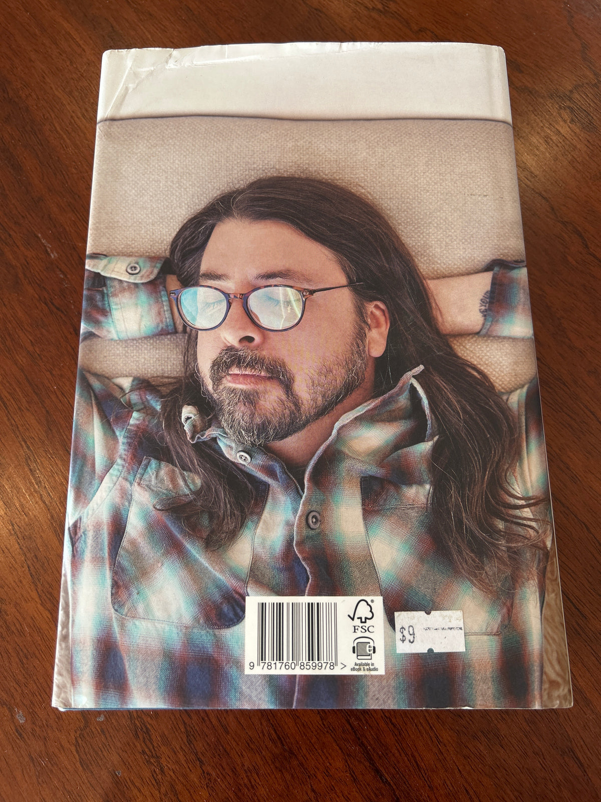 The Storyteller: tales of life and music. Dave Grohl. 2021.