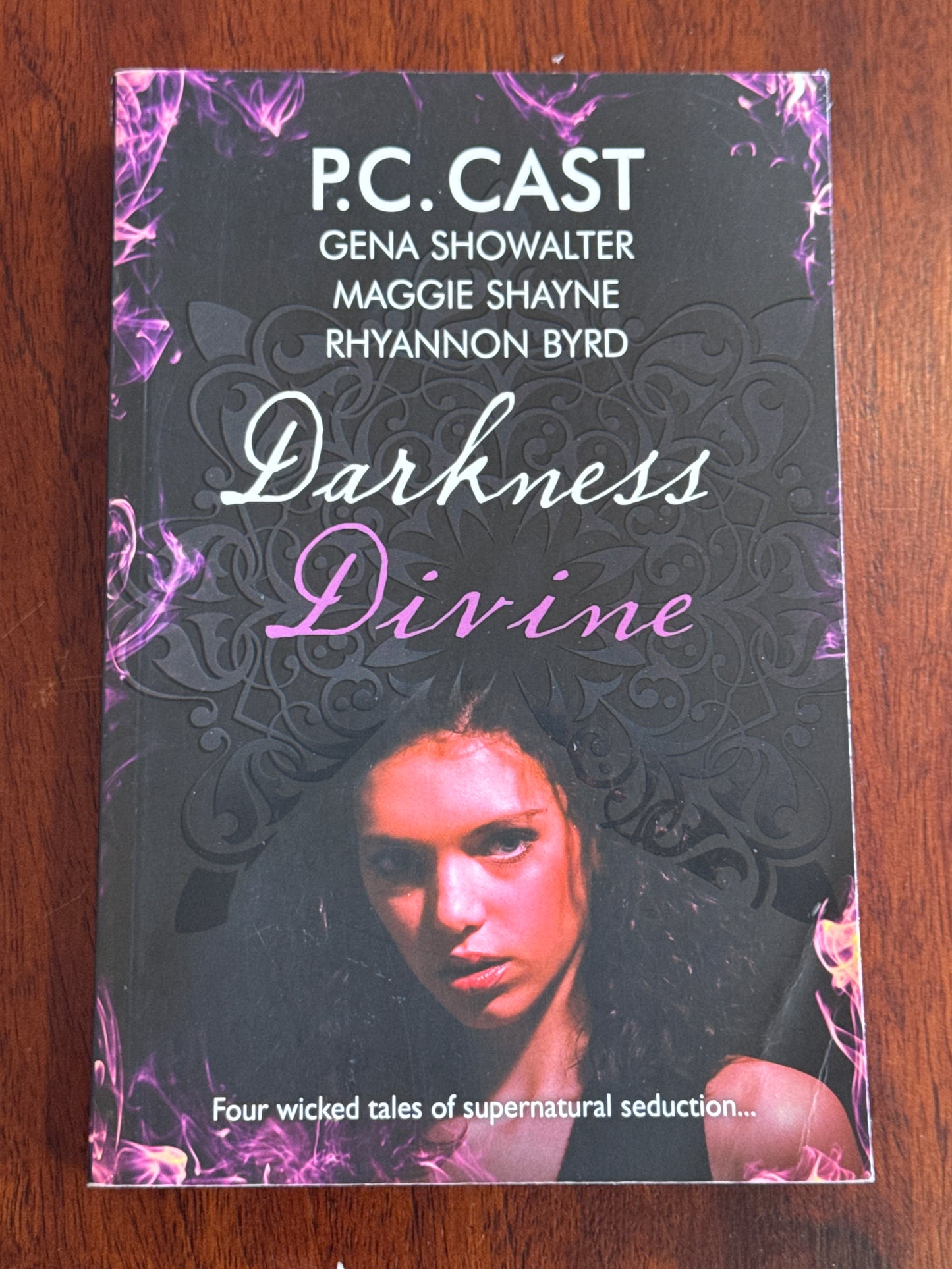 Darkness Divine. P.C. Cast. 2010.