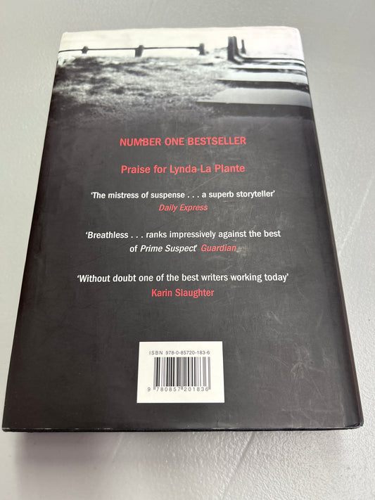 Backlash. Lynda La Plante. 2013.