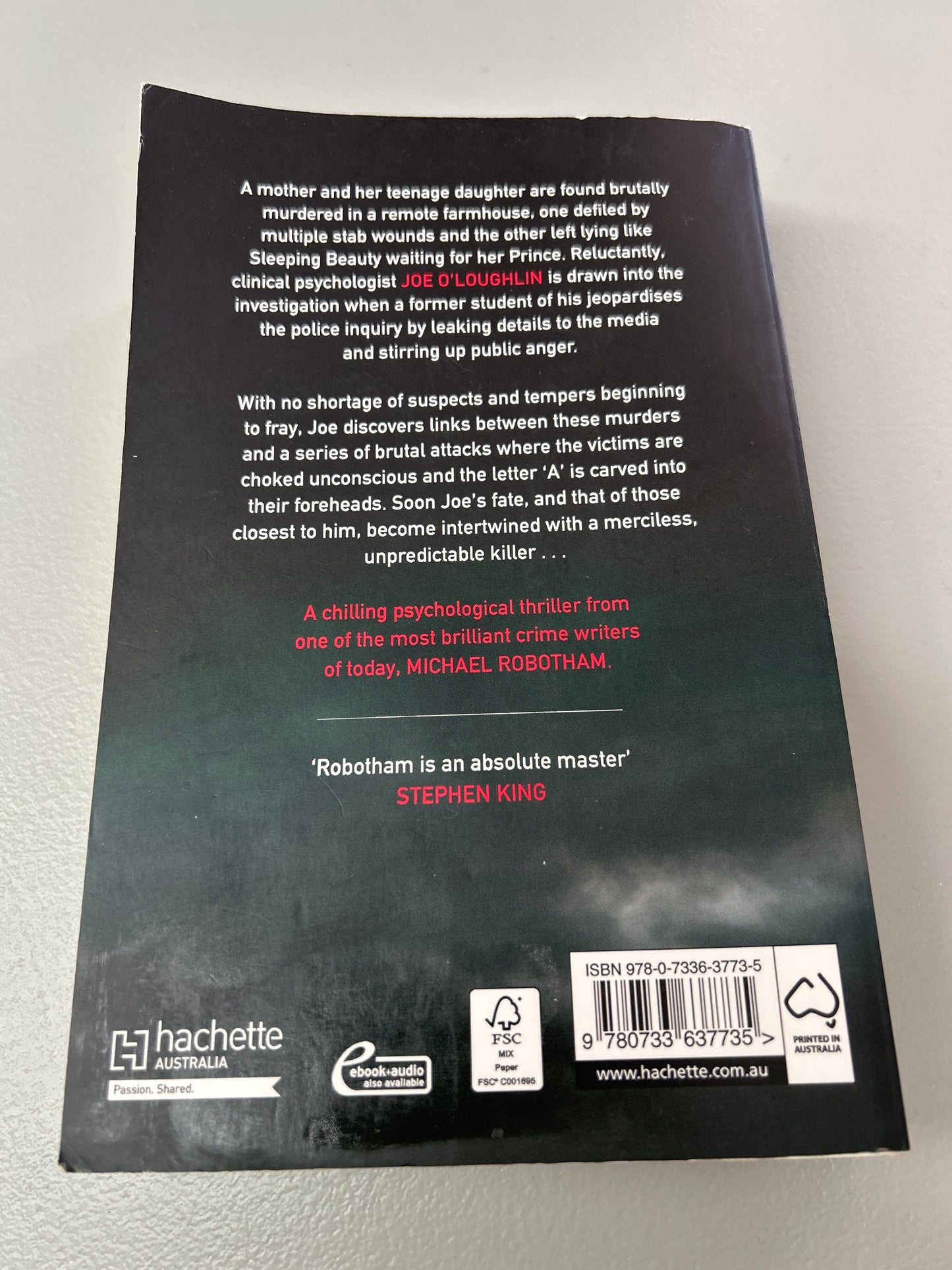 Close your eyes. Michael Robotham. 2018.