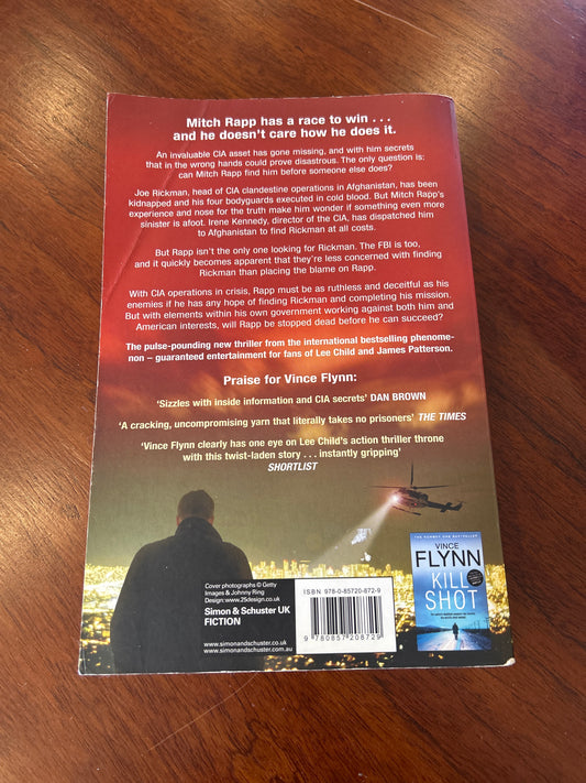 Last man. Vince Flynn. 2012.