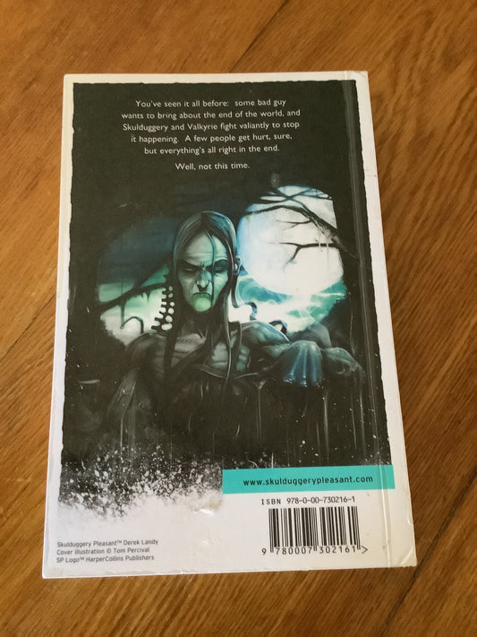 Skulduggery Pleasant: the faceless ones. Derek Landy. 2009.