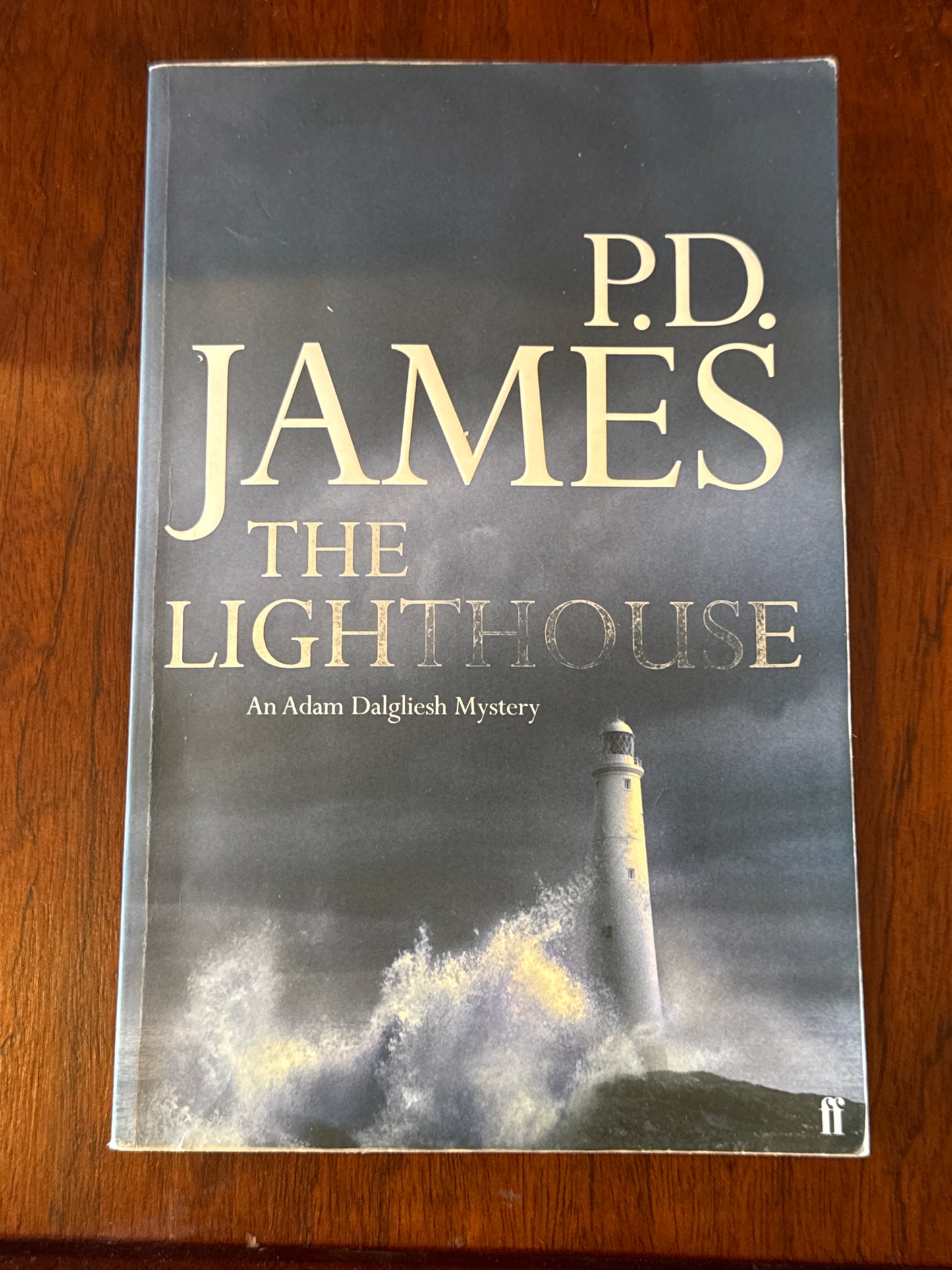 Lighthouse. P. D. James. 2005.