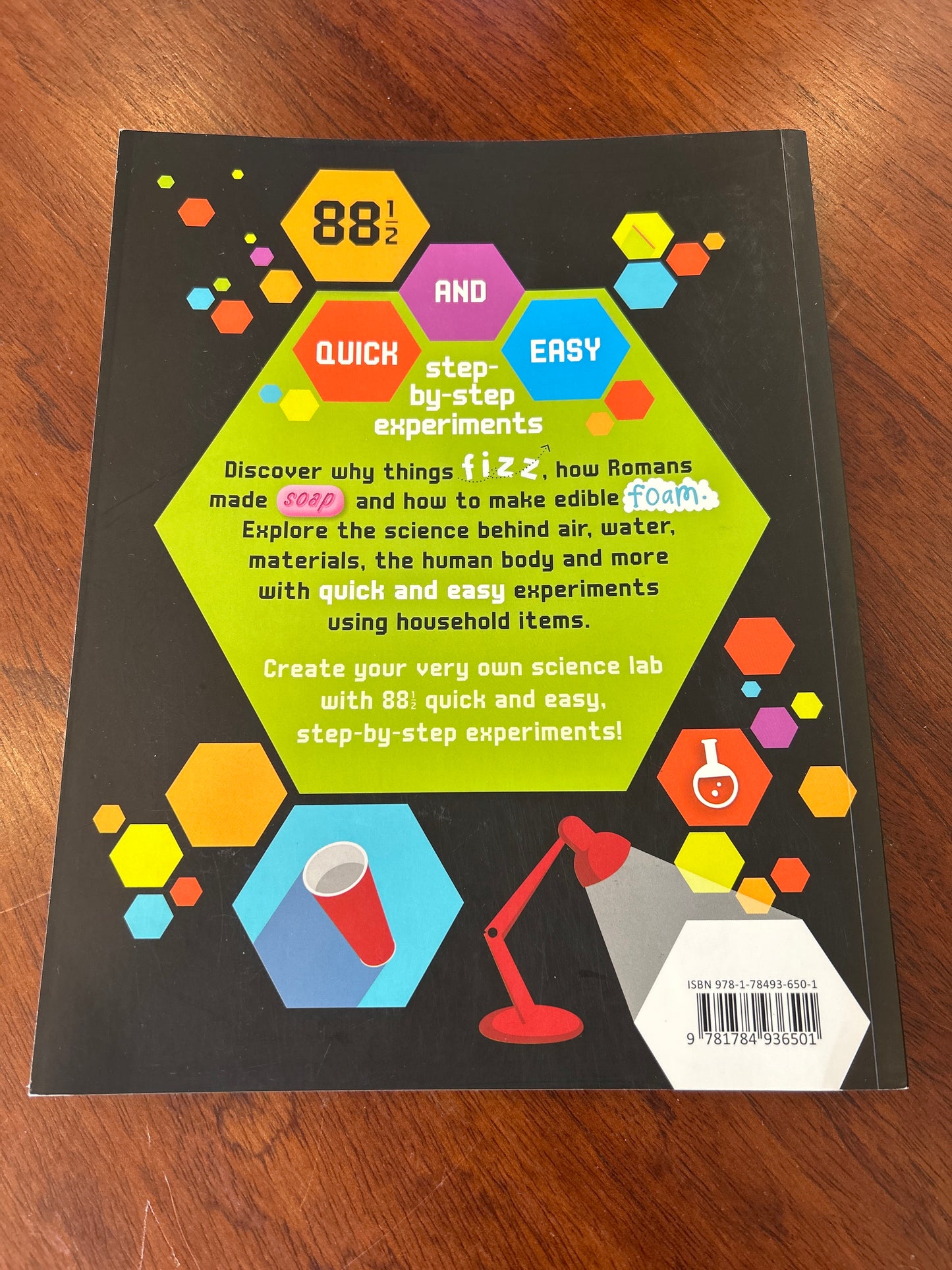 881/2 science experiments. Nick Arnold. 2016.