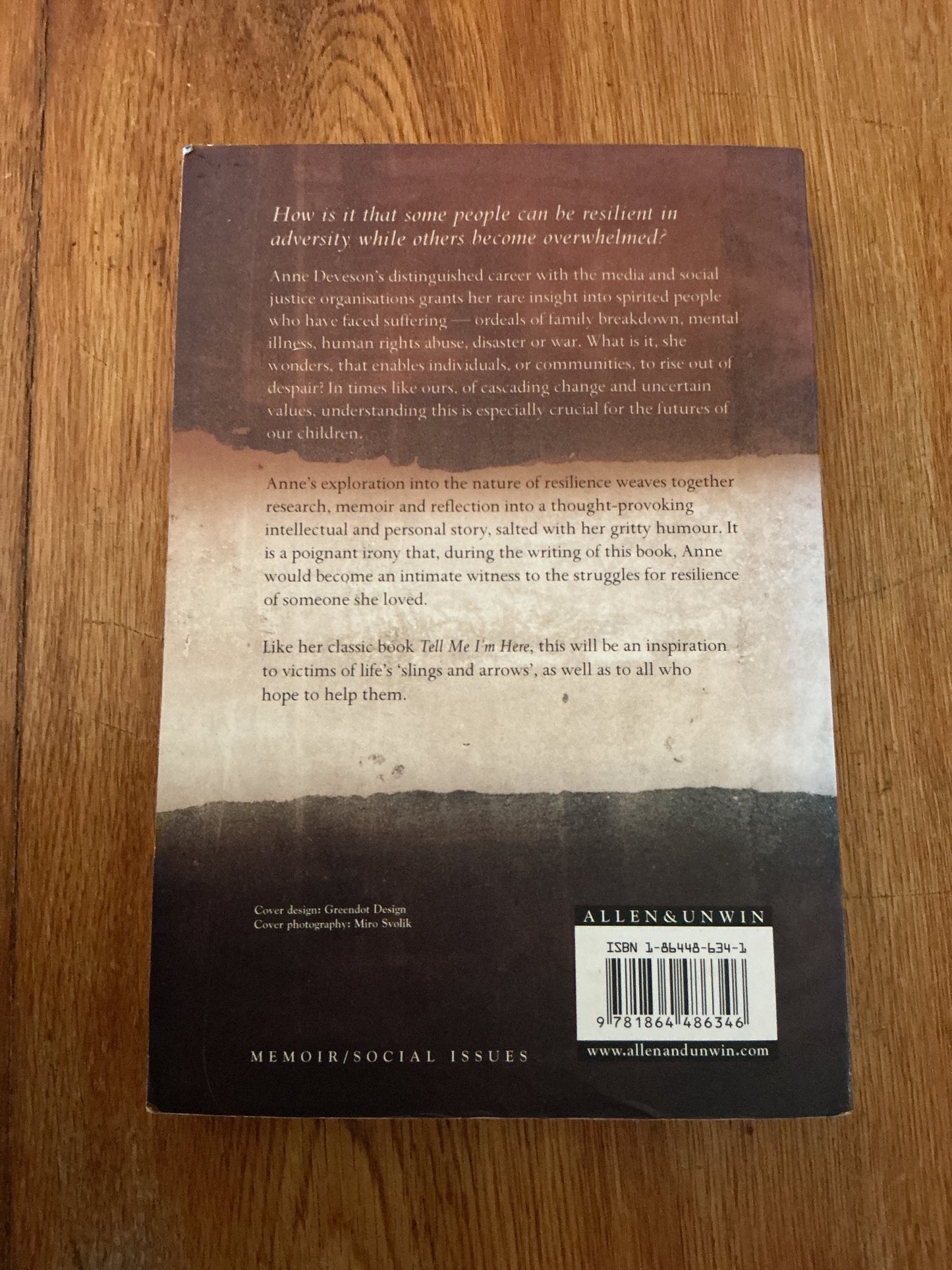 Resilience. Anne Deveson. 2003.
