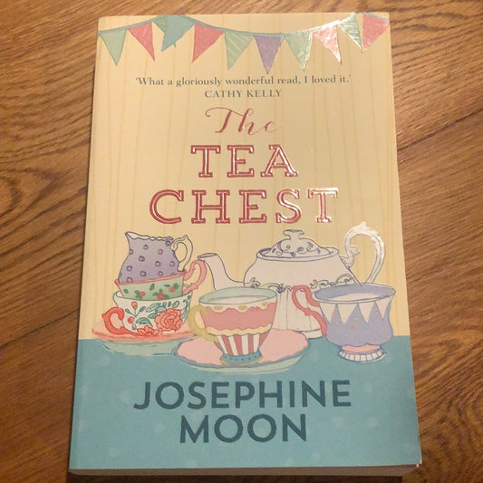 Tea chest. Josephine Moon. 2014.