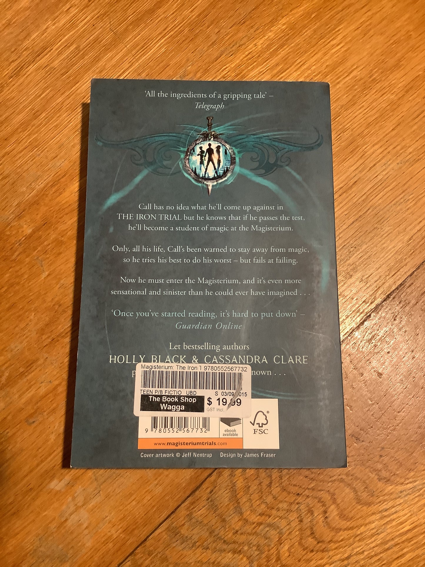 Magisterium: the iron trial. Holly Black & Cassandra Clare. 2015.