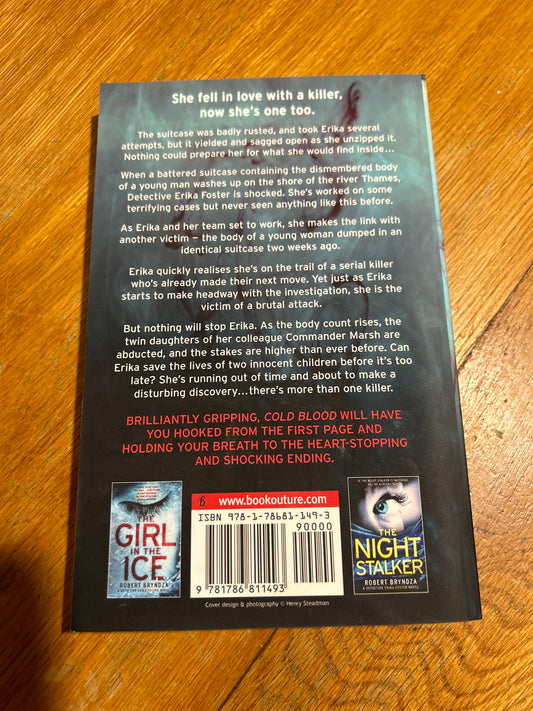 Cold blood. Robert Bryndza. 2017.