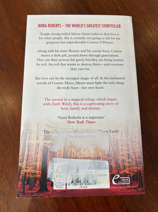 Shadow spell. Nora Roberts. 2015.