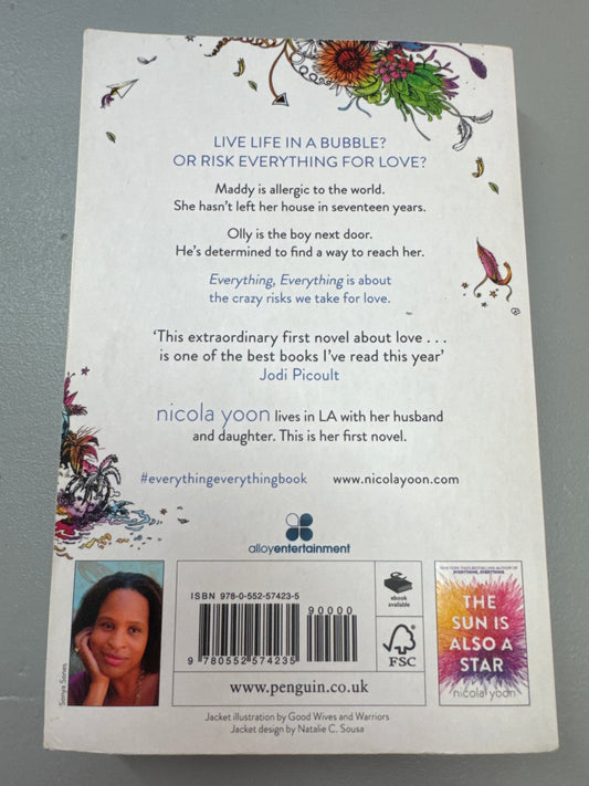 Everything, everything. Nicola Yoon. 2015.