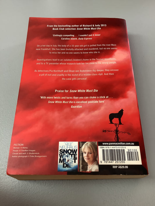 Big bad wolf. Nele Neuhaus. 2014.