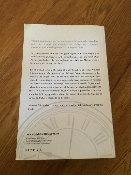Nineteen minutes. Jodie Picoult. 2009.