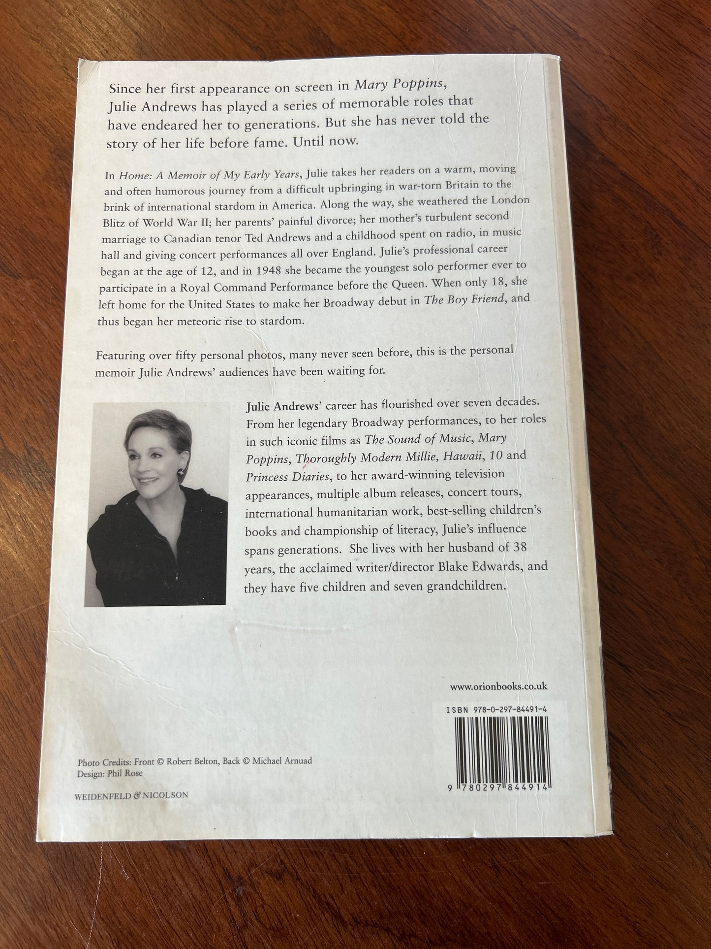 Home: a memoir of my early years. Julie Andrews. 2008.
