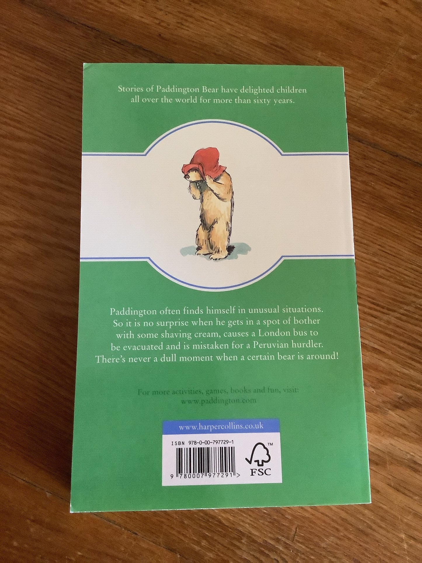 Paddington races ahead. Michael Bond. 2019.