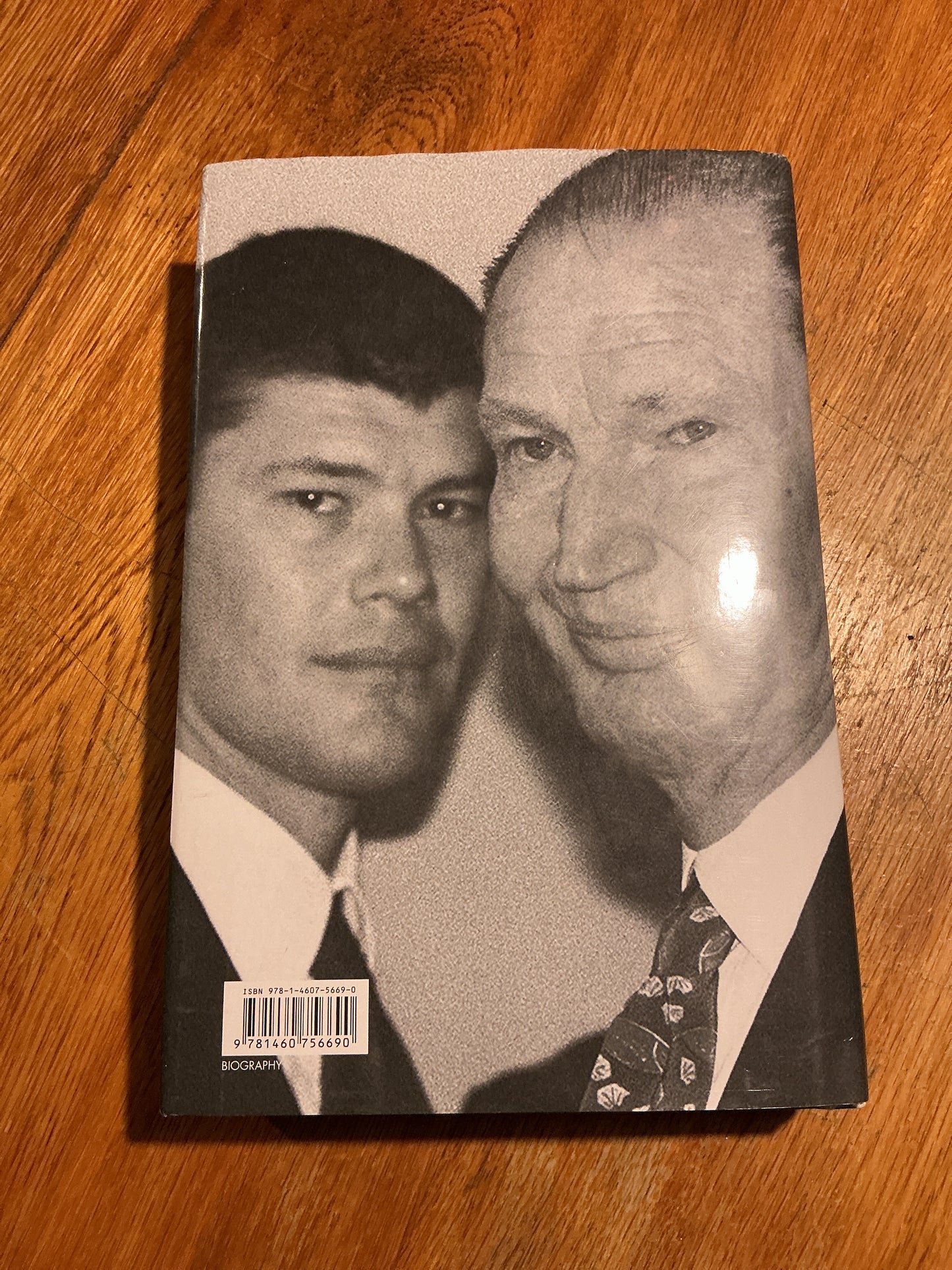 Price of fortune: the untold story of being James Packer. Damon Kitney. 2018.