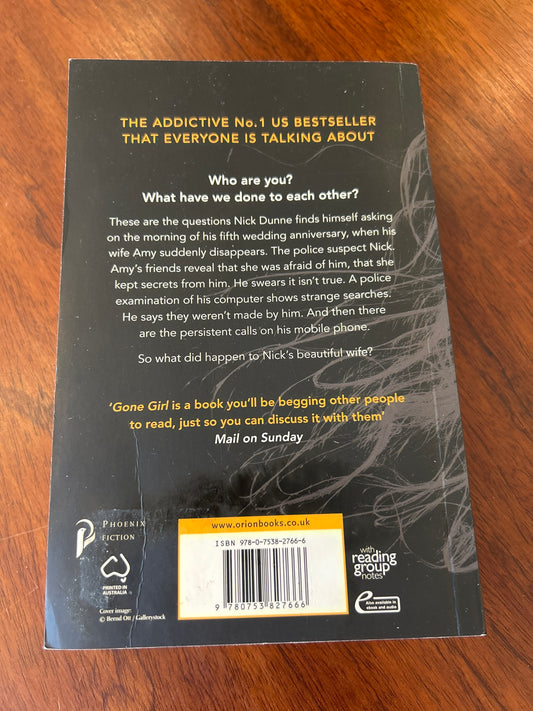 Gone girl. Gillian Flynn. 2014.