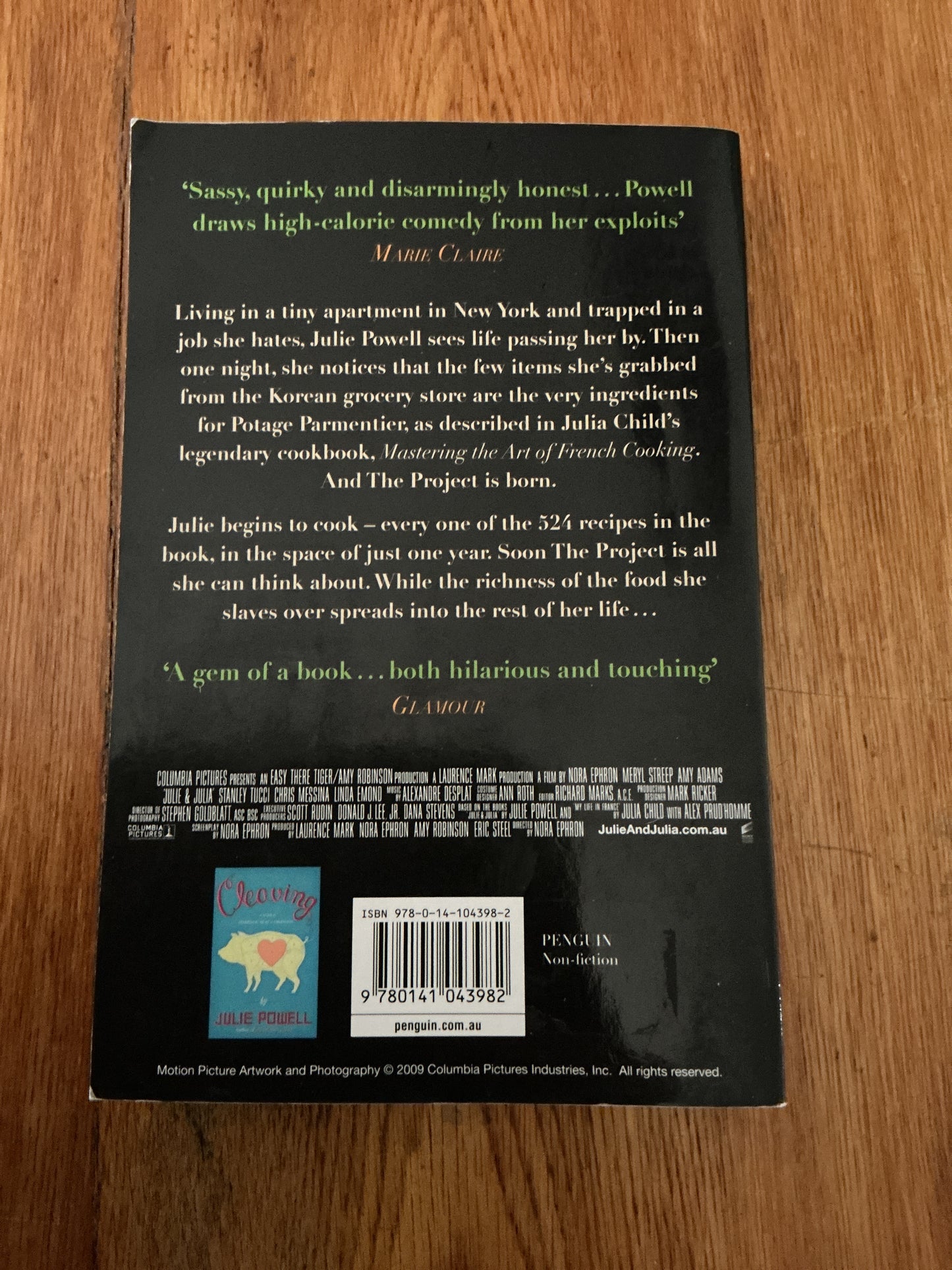 Julie & Julia: my year of cooking dangerously. Julie Powell. 2009.