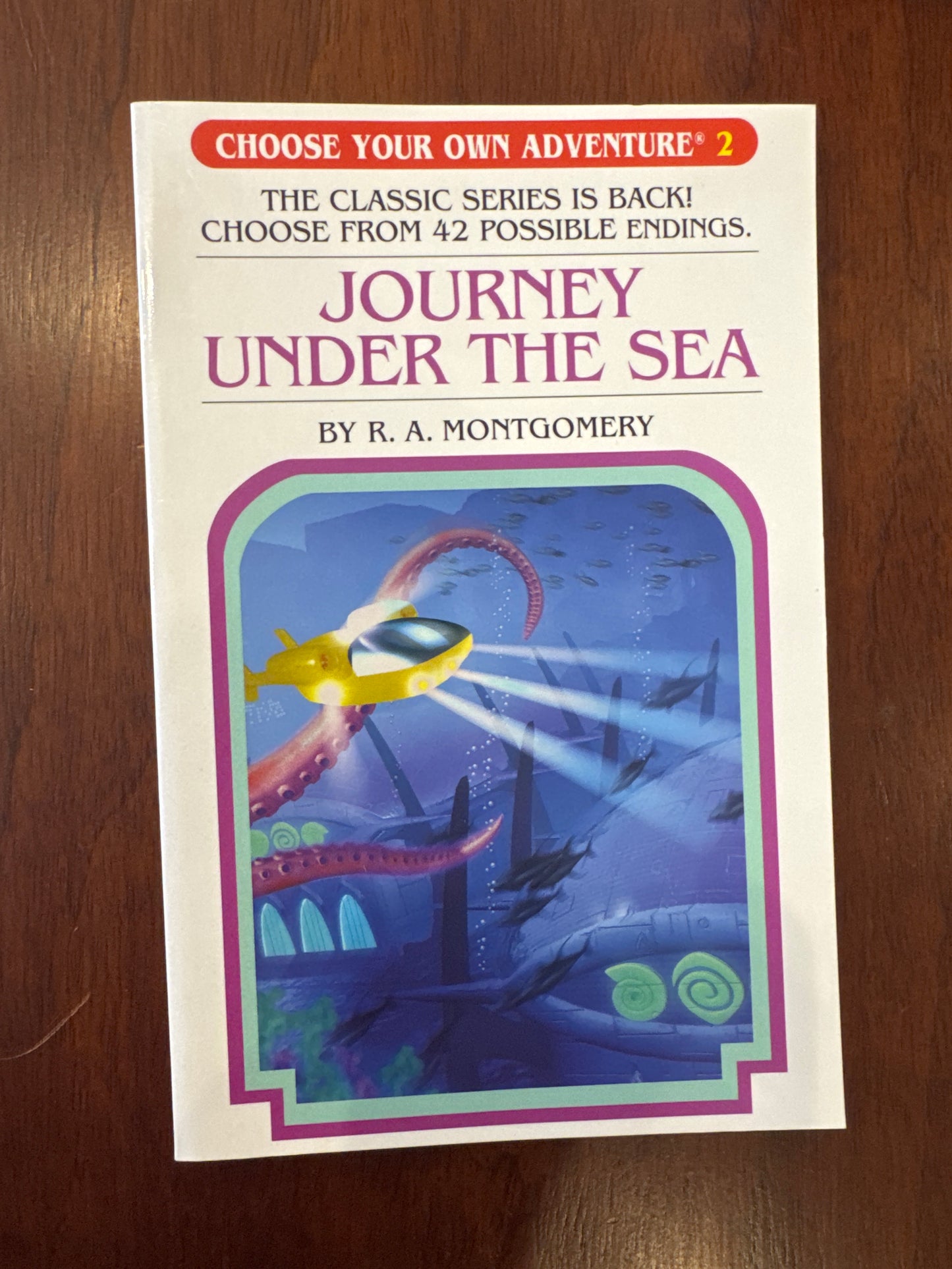 Journey under the sea. R.A. Montgomery. 2016.