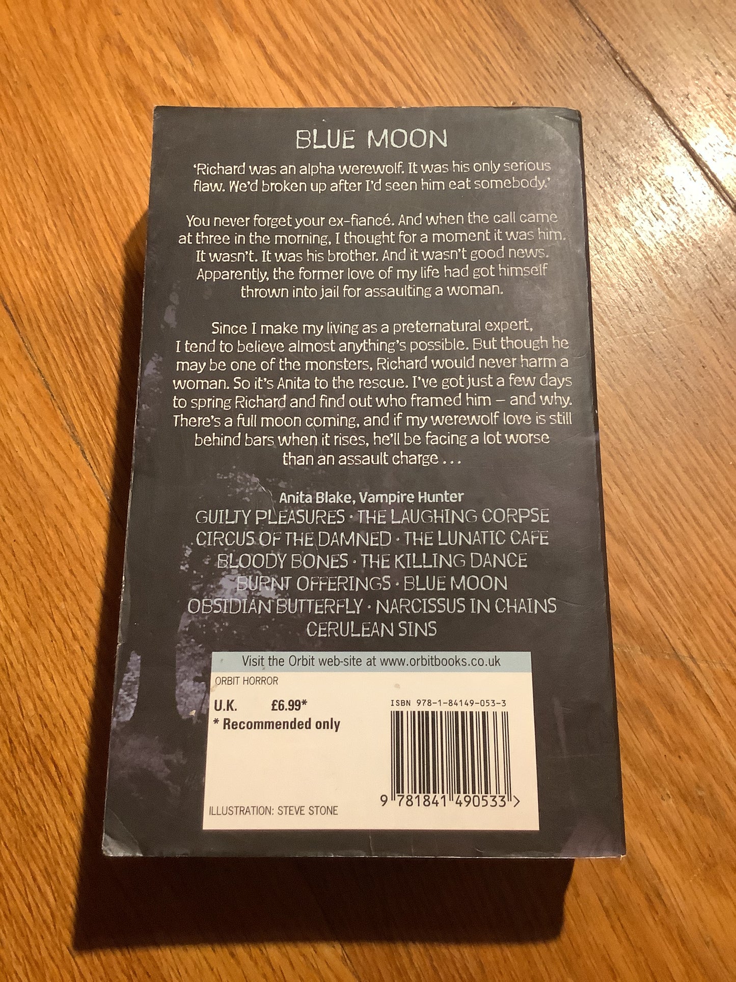 Blue moon. Laurell K. Hamilton. 2006.