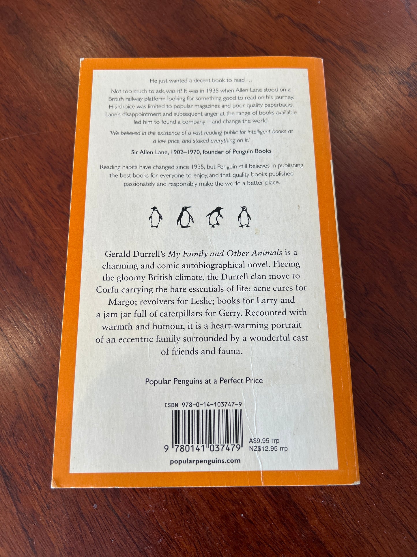 My family and other animals. Gerald Durrell. 2008.