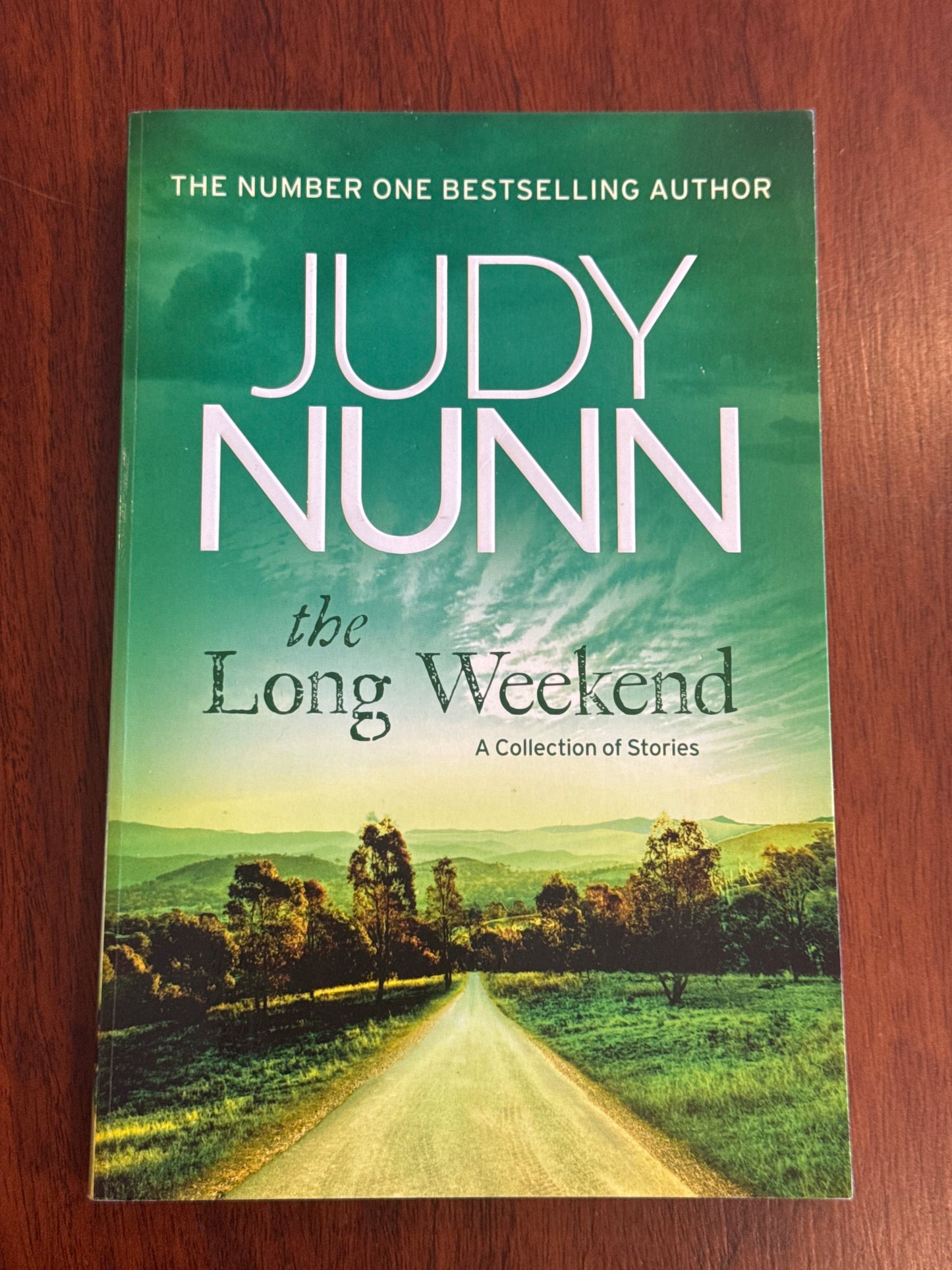 Long weekend. Judy Nunn. 2022.