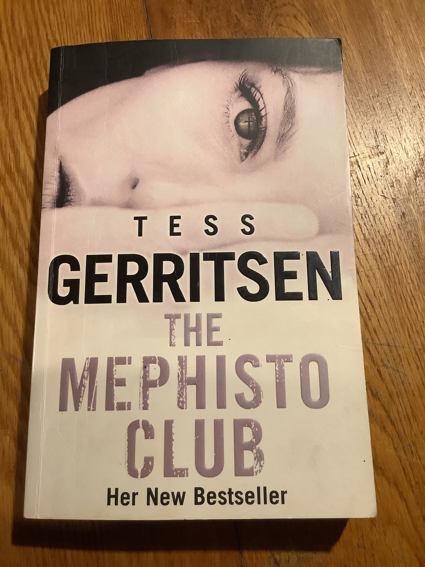Mephisto club. Tess Gerritsen. 2006.